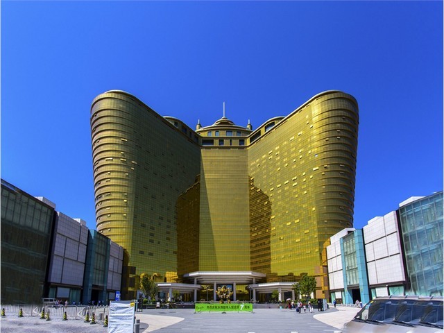 上海1600旋回破碎机安装